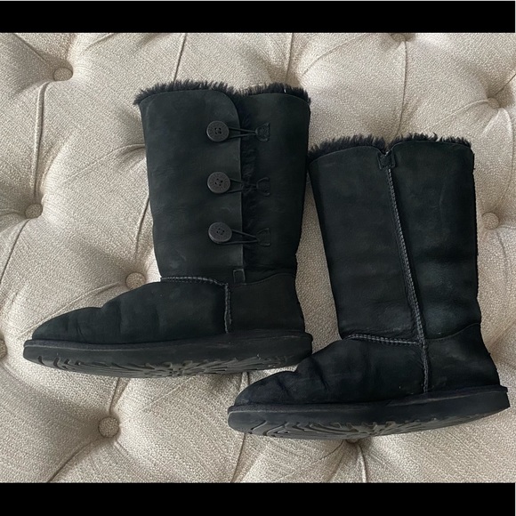 UGG waterproof suede Women’s Bailey triple button boot - Picture 1 of 9